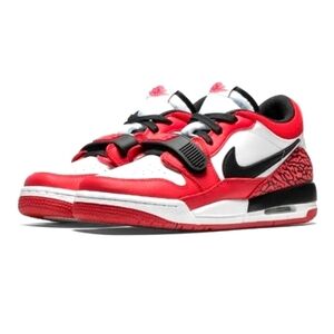 Nike Air Jordan legacy 312 Chicago Low.